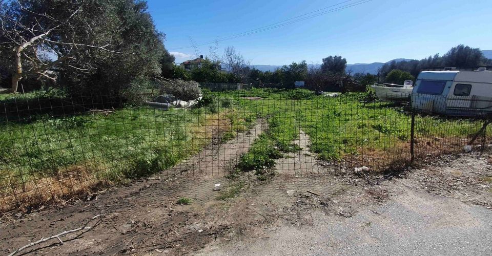LAND PLOT 355 m² FOR SALE IN MOIRES
