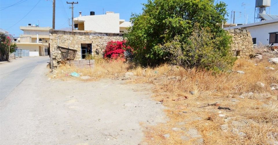  LAND PLOT 422 m² (WITH OLD BUILDING) FOR SALE IN TYMPAKI