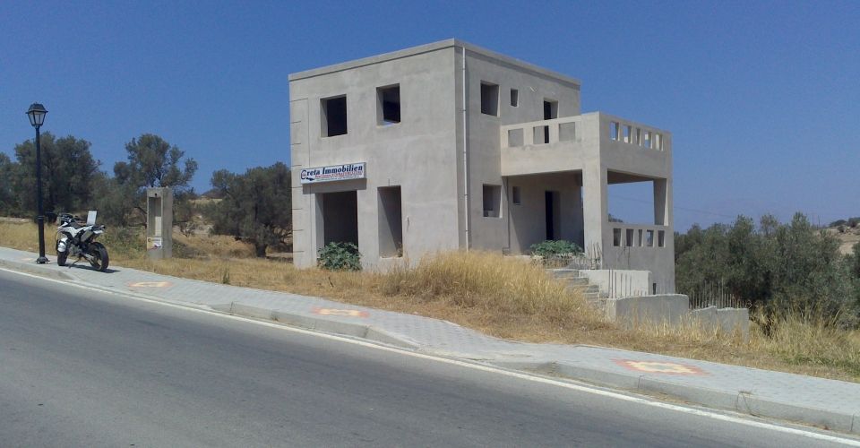 BUILDING 222 m² FOR SALE IN PITSIDIA