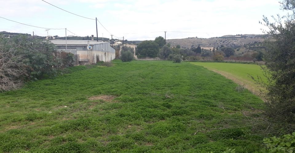 LAND PLOT 1400 m² FOR SALE IN PITSIDIA